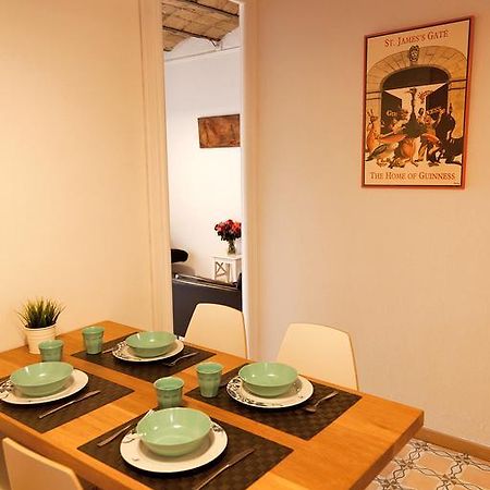 Piso En Poblesec Apartment Barcelona Luaran gambar