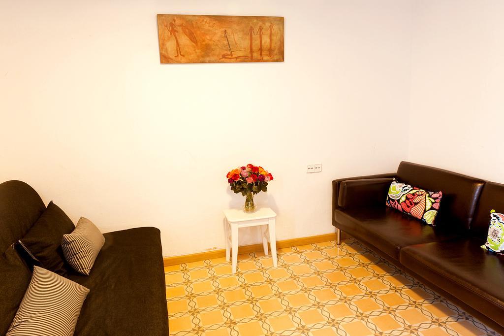 Piso En Poblesec Apartment Barcelona Luaran gambar